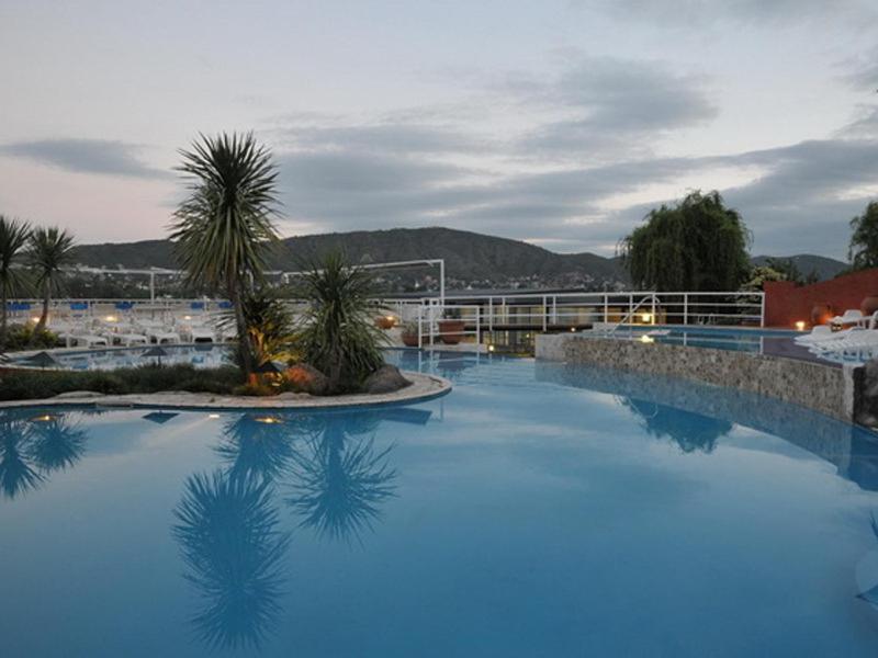 Lake Buenavista Apart Hotel & Suites Вилья-Карлос-Пас Экстерьер фото